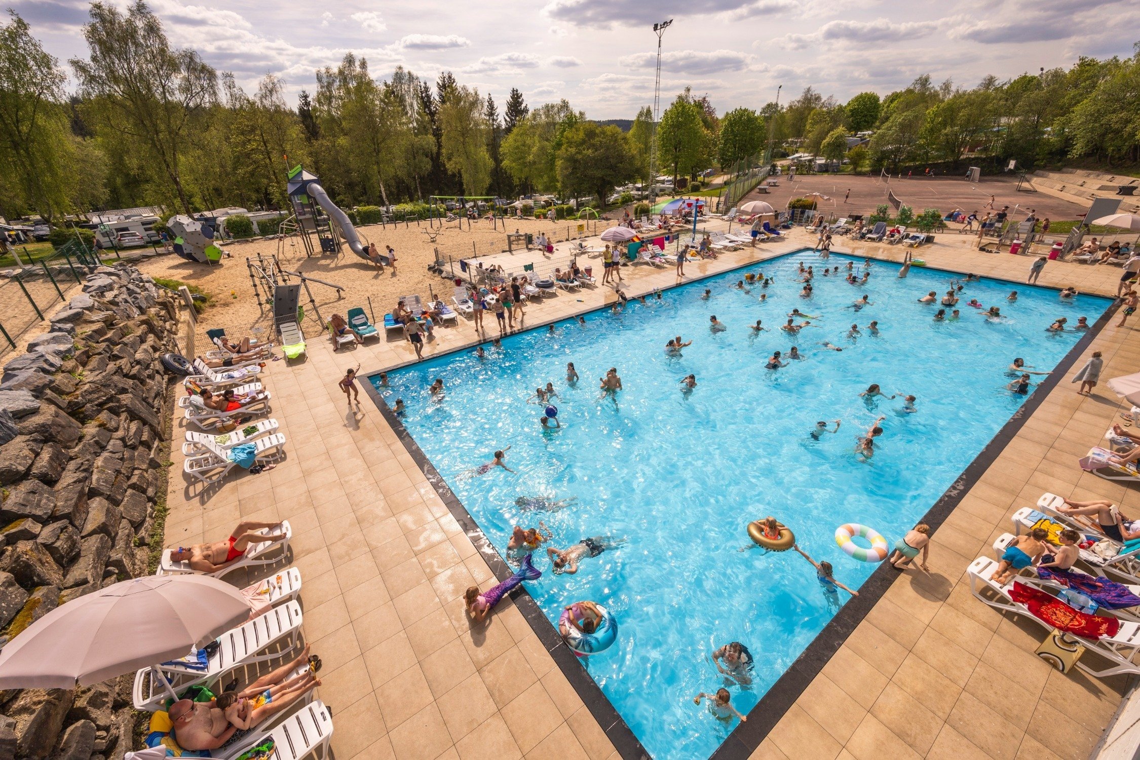 Zwembad Ardennen Camping Bertrix
